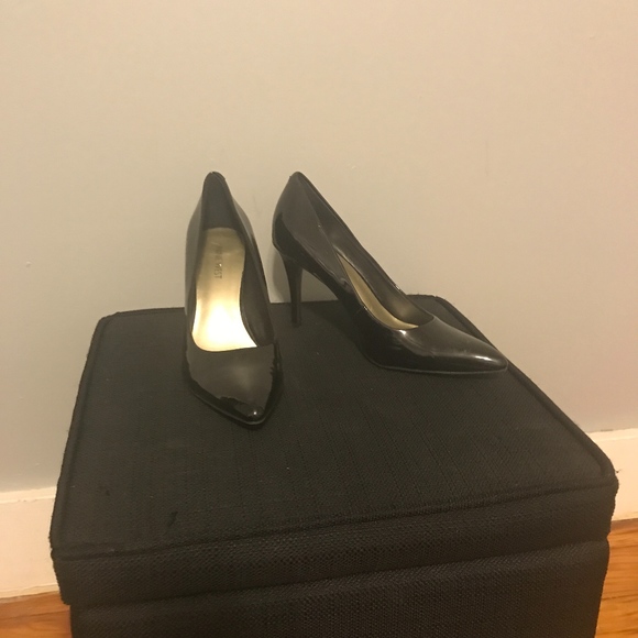 Heels - Picture 1 of 3